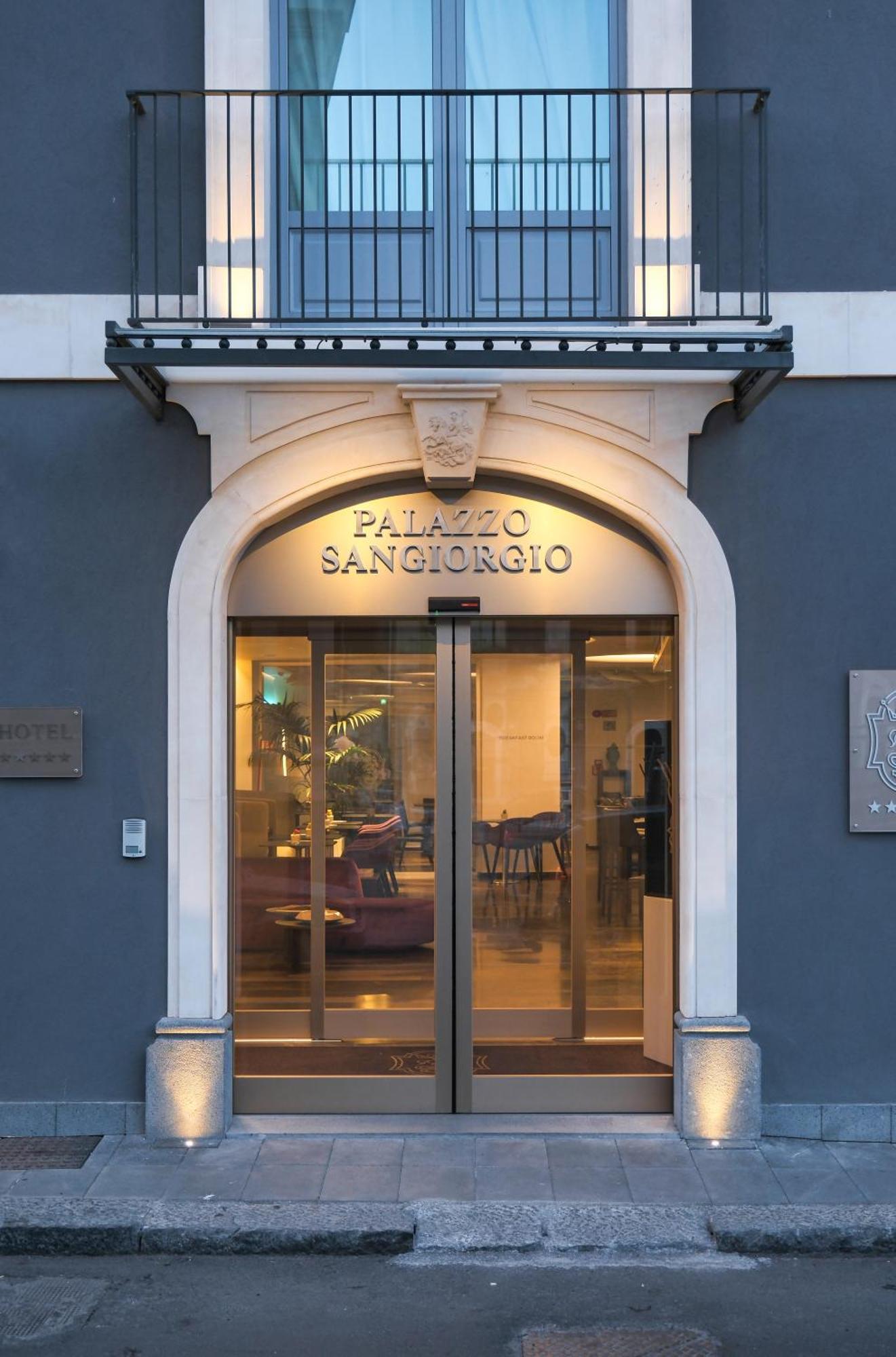 Palazzo Sangiorgio Hotel Catania Exterior photo